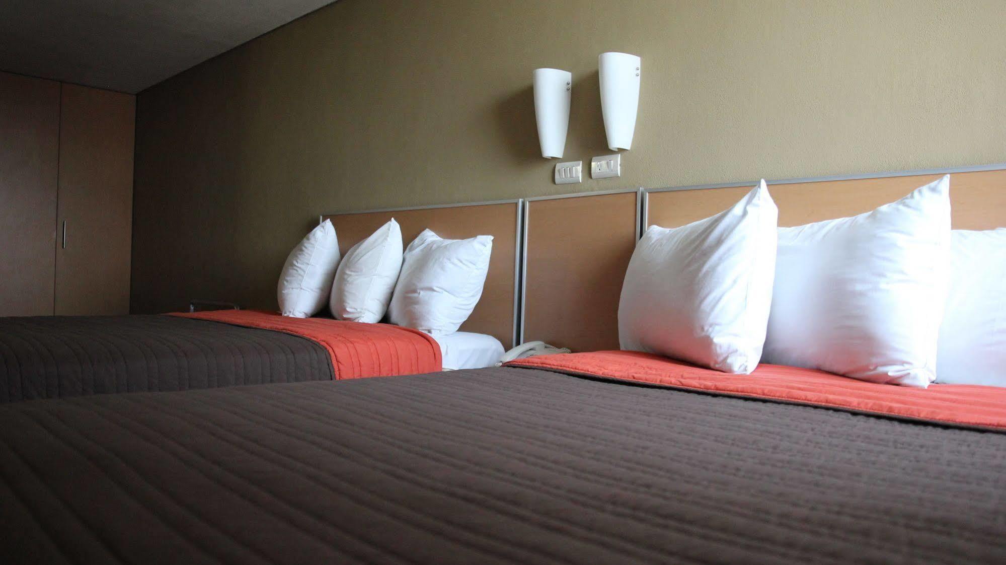 Kasa Hotel & Suites Irapuato Εξωτερικό φωτογραφία